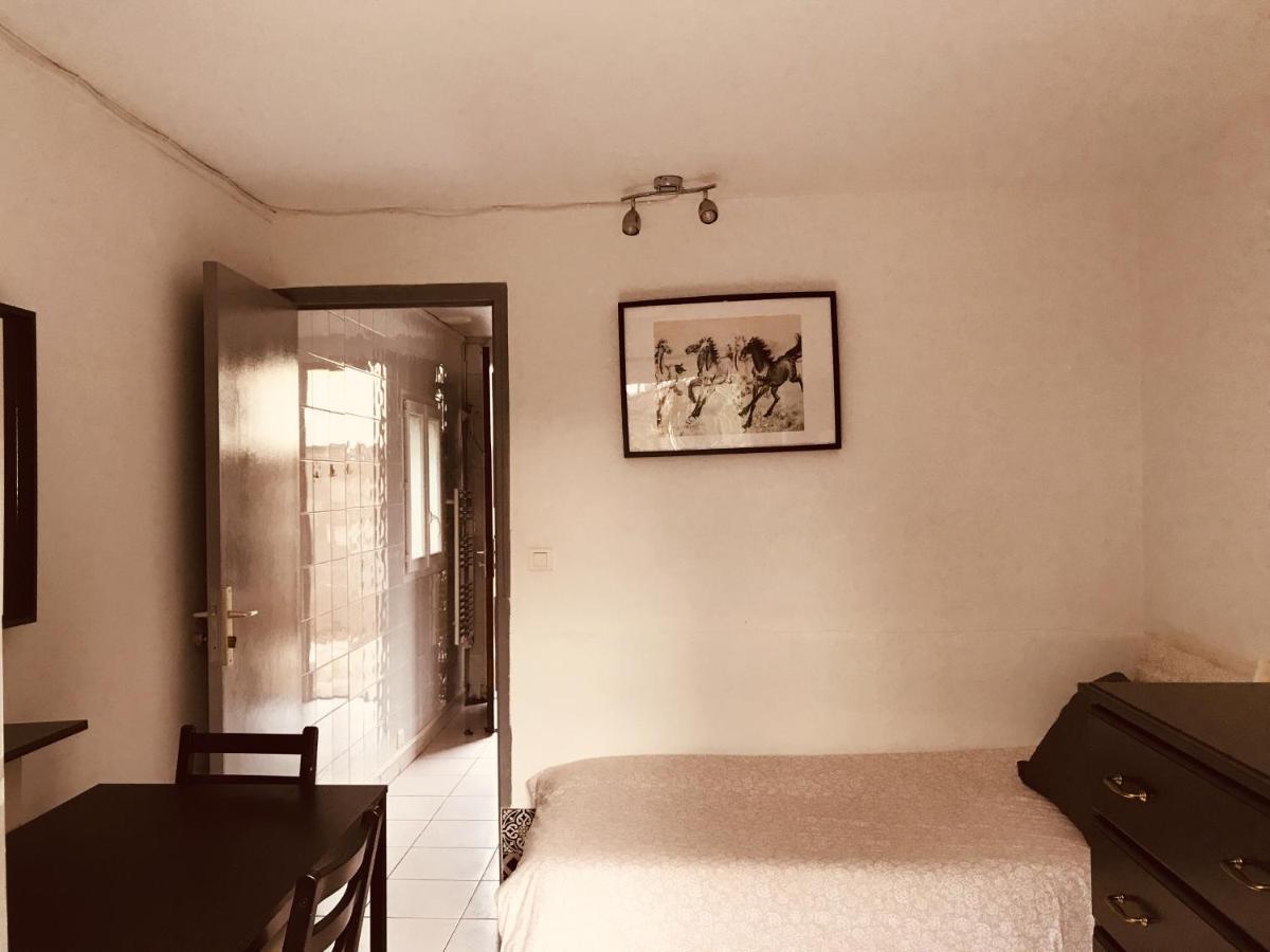 Maison De Longde-Appartement Avec 2 Chambres Villejuif Bagian luar foto