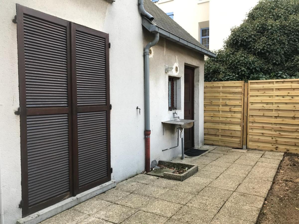 Maison De Longde-Appartement Avec 2 Chambres Villejuif Bagian luar foto