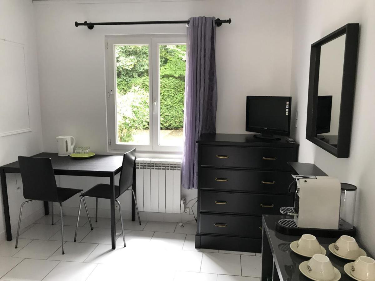 Maison De Longde-Appartement Avec 2 Chambres Villejuif Bagian luar foto