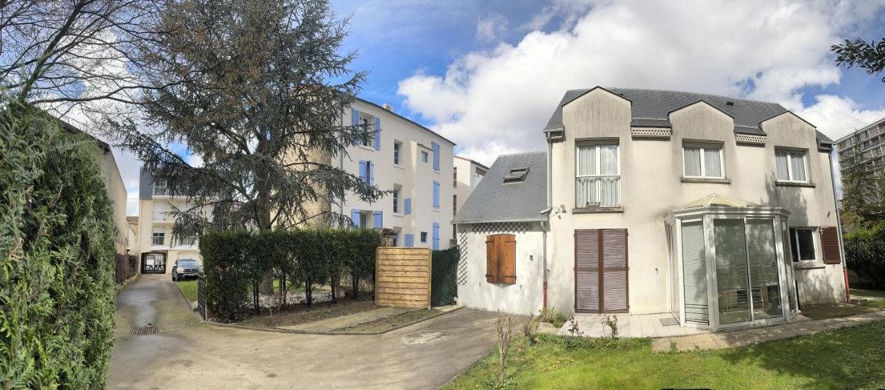 Maison De Longde-Appartement Avec 2 Chambres Villejuif Bagian luar foto